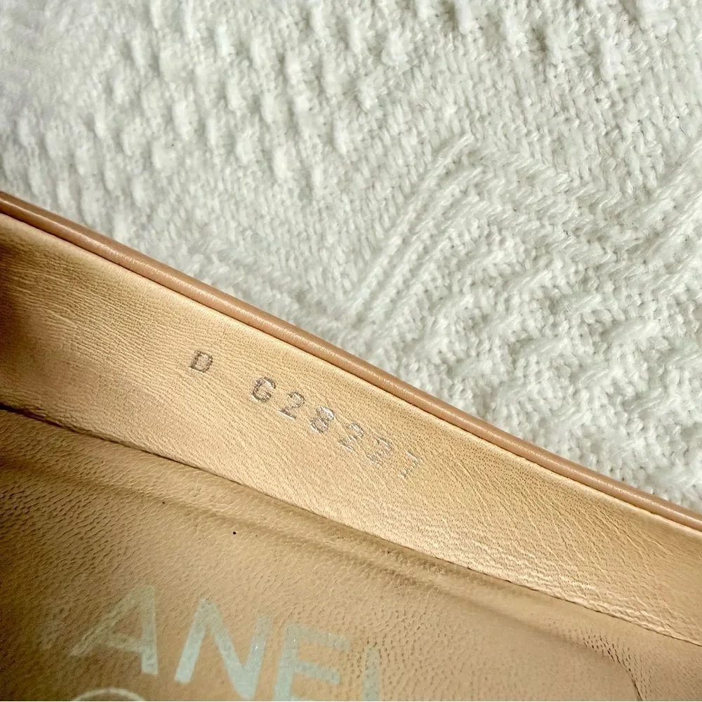 Chanel Beige/Black Leather Cap Toe Chain Ballet Flats Size US 6.5 / EU 37